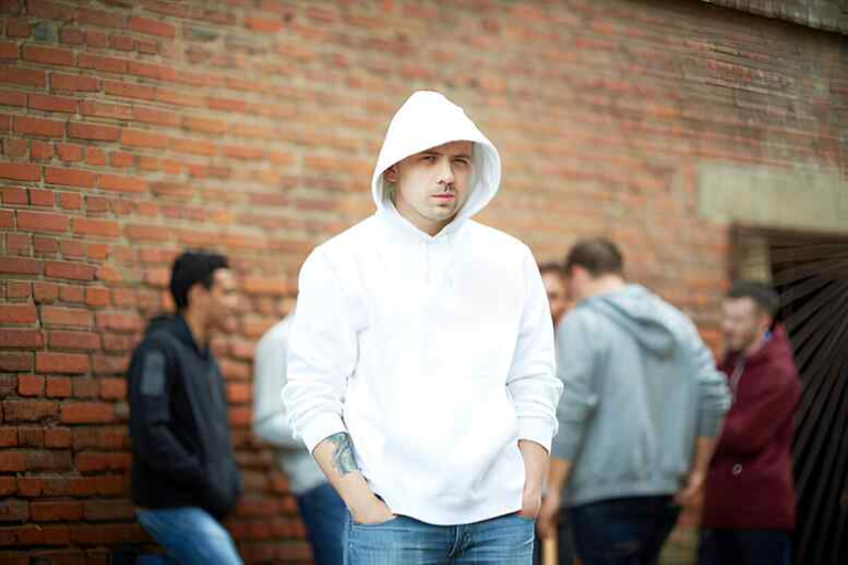 The Ultimate Guide to Broken Planet and White Fox Hoodies: A Perfect Blend of Style and Comfort